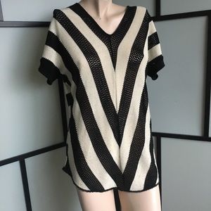 212 NEW YORK - Black & White Stripe Knit Tunic